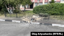 Последствия одного из обстрелов Белгородской области, архивное фото