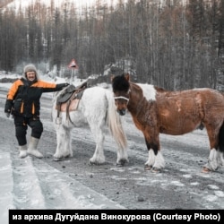 Дугуйдан Винокуров и якутские лошадки