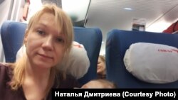 Наталья Дмитриева с дочерью Варварой 