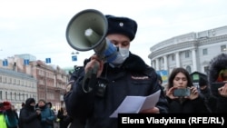 Антивоенная акция протеста в Санкт-Петербурге 